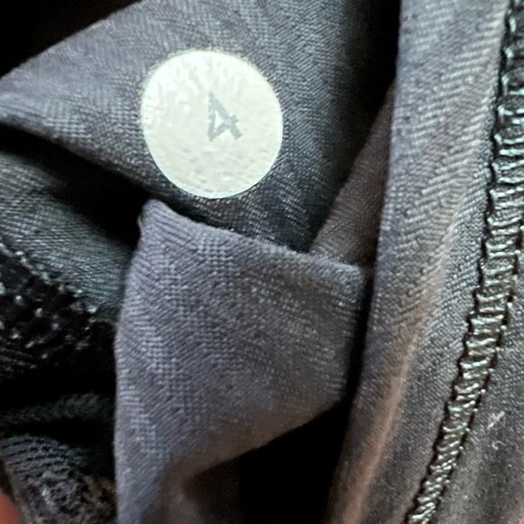 Lululemon Pants Womens 4 Black Pull On Studio Crop Capri Baggy - Picture 6 of 9